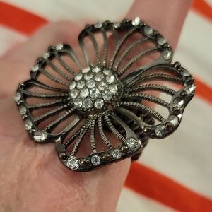 Expandable Charcoal and Silver Crystal Flower Ring